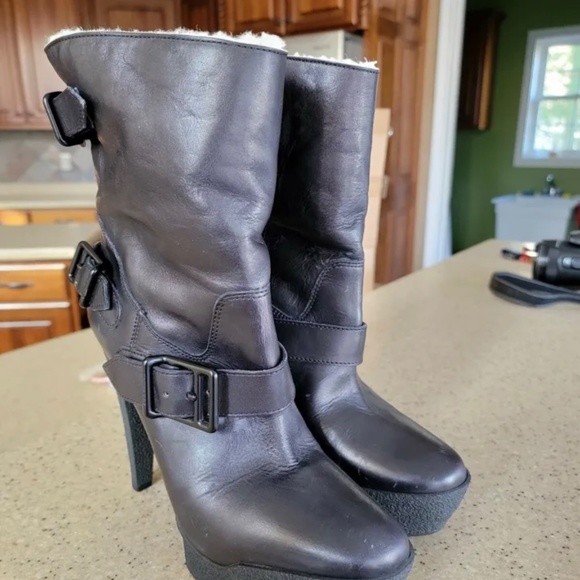 Burberry Ankle leather boot - Picture 6 of 6